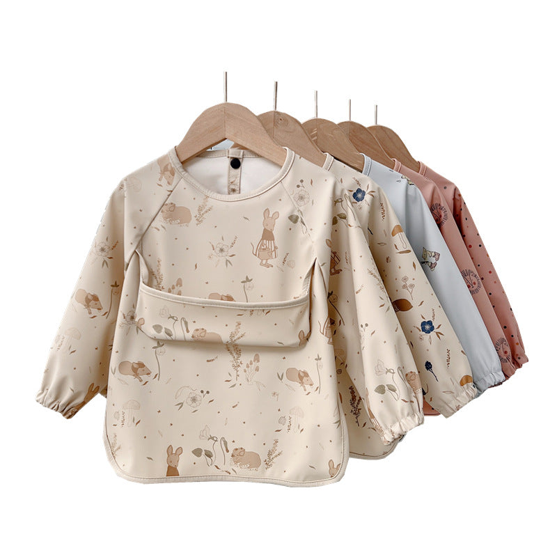 Lätzchen mit Ärmel